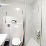 Smart B&b1 Bb1 114 Hotel *